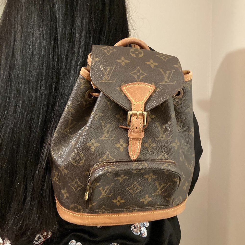 SOLD SOLD EUC LV Vintage Montsouris MM Backpack (w/ Dust Cover & Box) - Picture 1 of 16